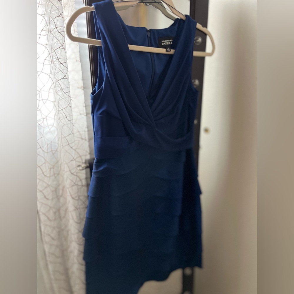 Adrianna Papell Royal Blue Dress. Elegant. Formal attire. Size 6.